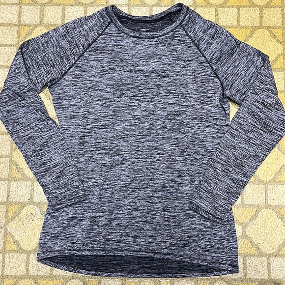 Cuddl Duds Tops - EUC Climate Right by Cuddl Duds top